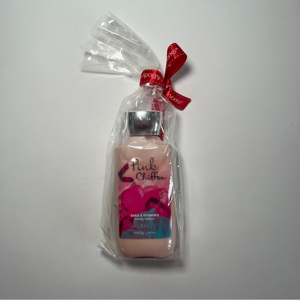 Bath & Body Works Pink Chiffon Lotion